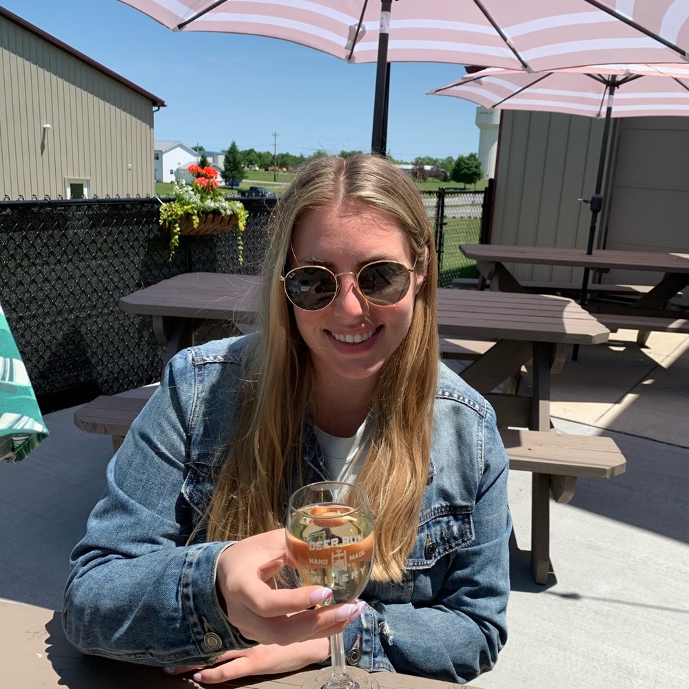 Meet your Posher, Nicole